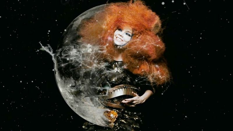 Bjork - Moon
