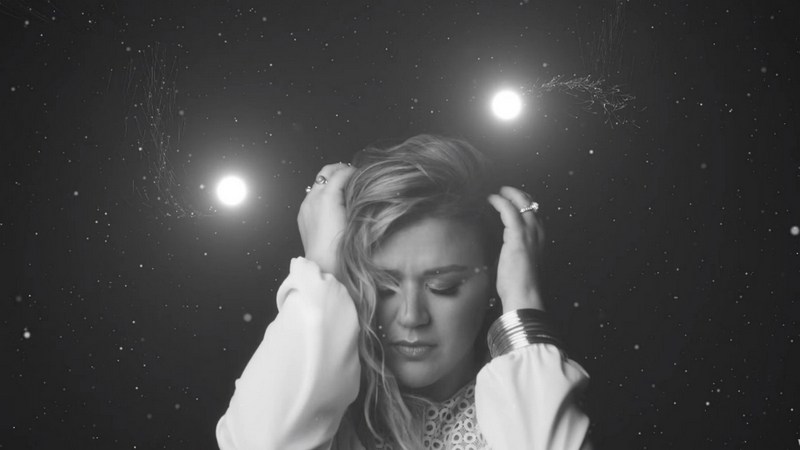 Kelly Clarkson - Because of you