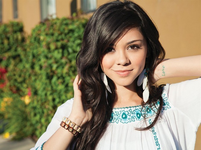 Alyssa Bernal