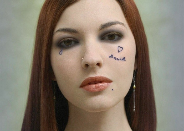 Chrysta Bell