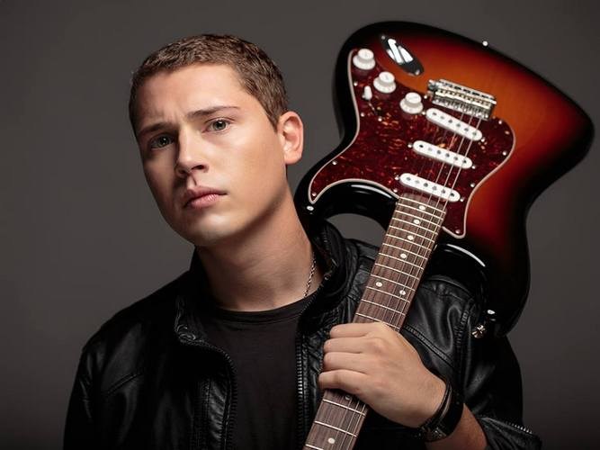 Cris Cab
