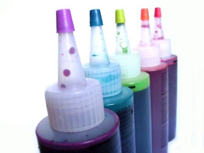 DyE