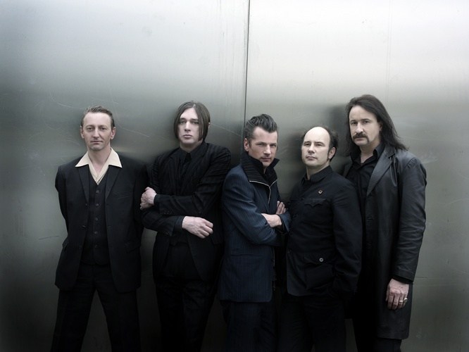 Einsturzende Neubauten