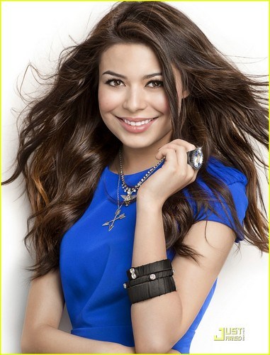 Miranda Cosgrove