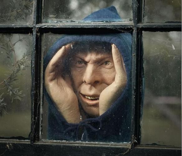 Peeping Tom