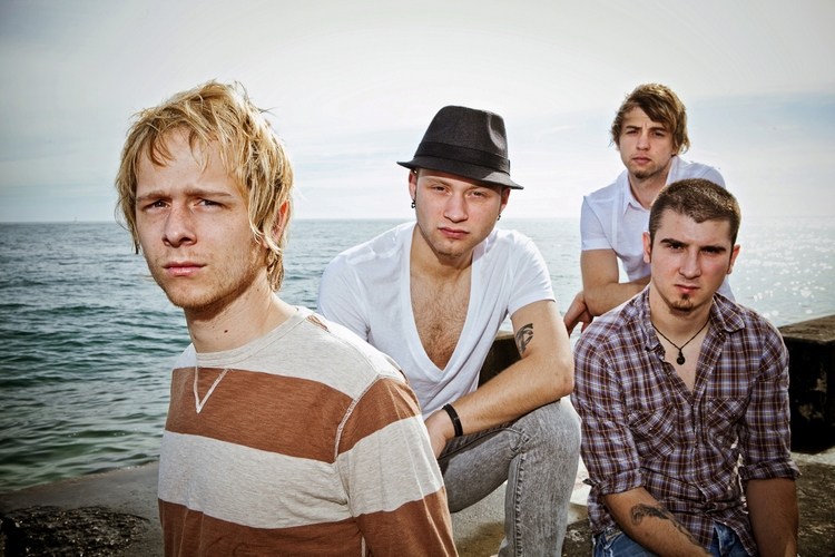 Quietdrive - Daddy's Little Girl