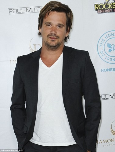 Sean Stewart