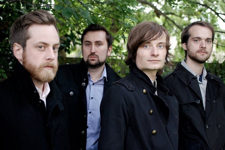 iLiKETRAiNS